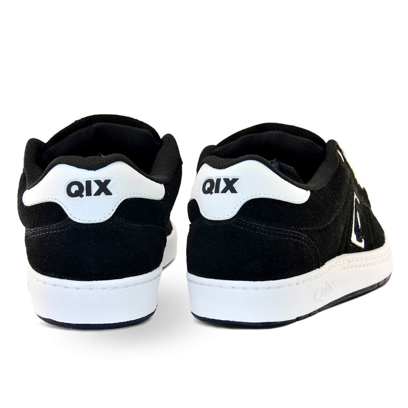 Tênis Qix Skate Combat Suede Preto e Branco
