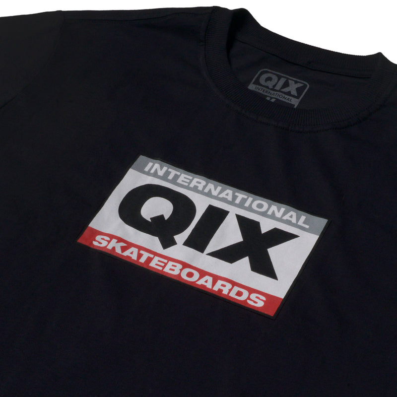 CAMISETA QIX INTERNATIONAL SKATEBOARDS SQUARE PRETA