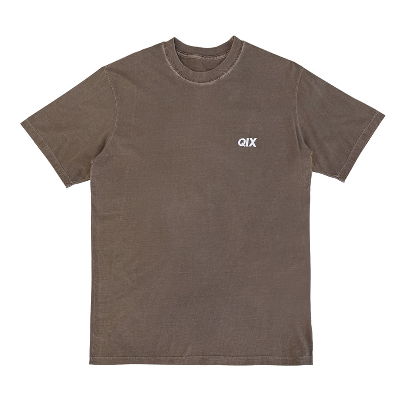 CAMISETA QIX STREET MINIMAL LOGO MARROM ESTONADO