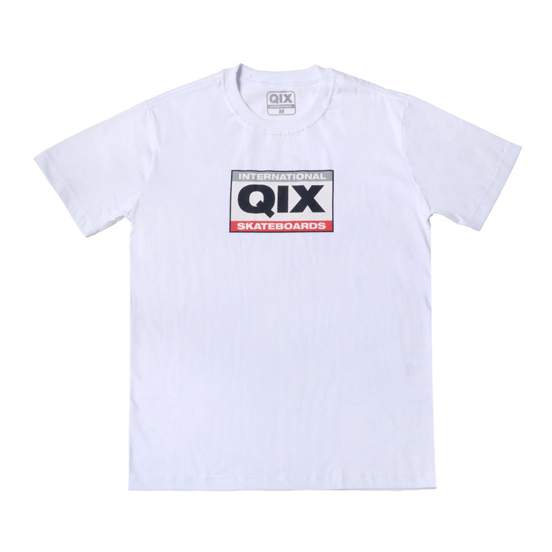 CAMISETA QIX INTERNATIONAL SKATEBOARDS SQUARE BRANCA