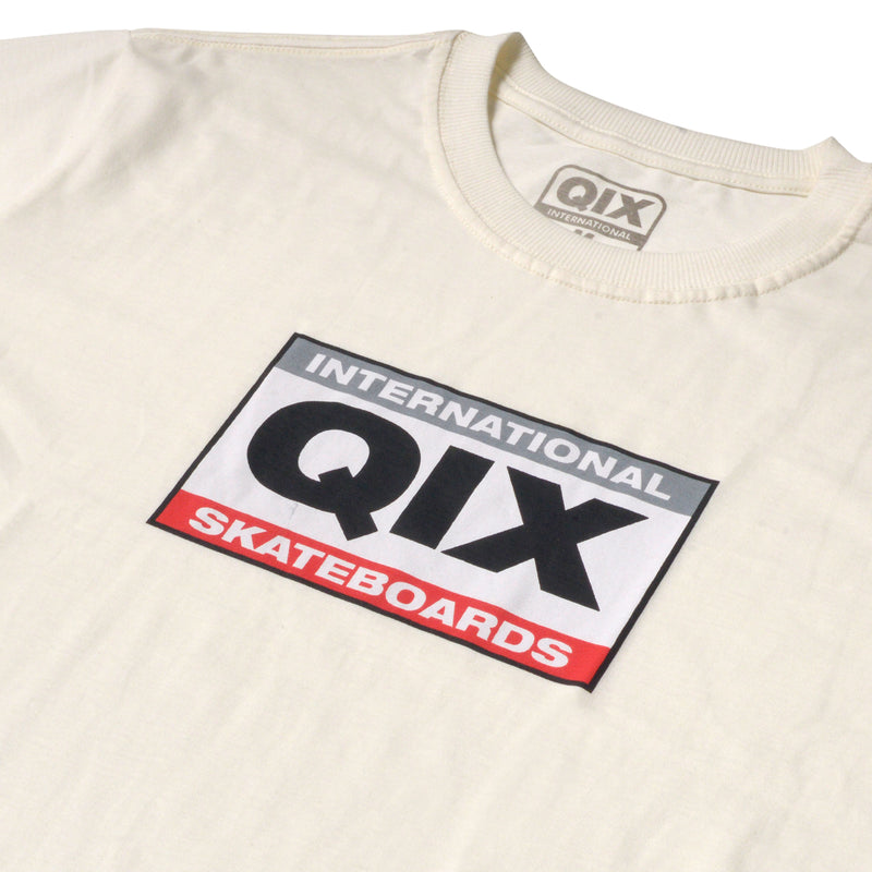 CAMISETA QIX INTERNATIONAL SKATEBOARDS SQUARE OFF WHITE